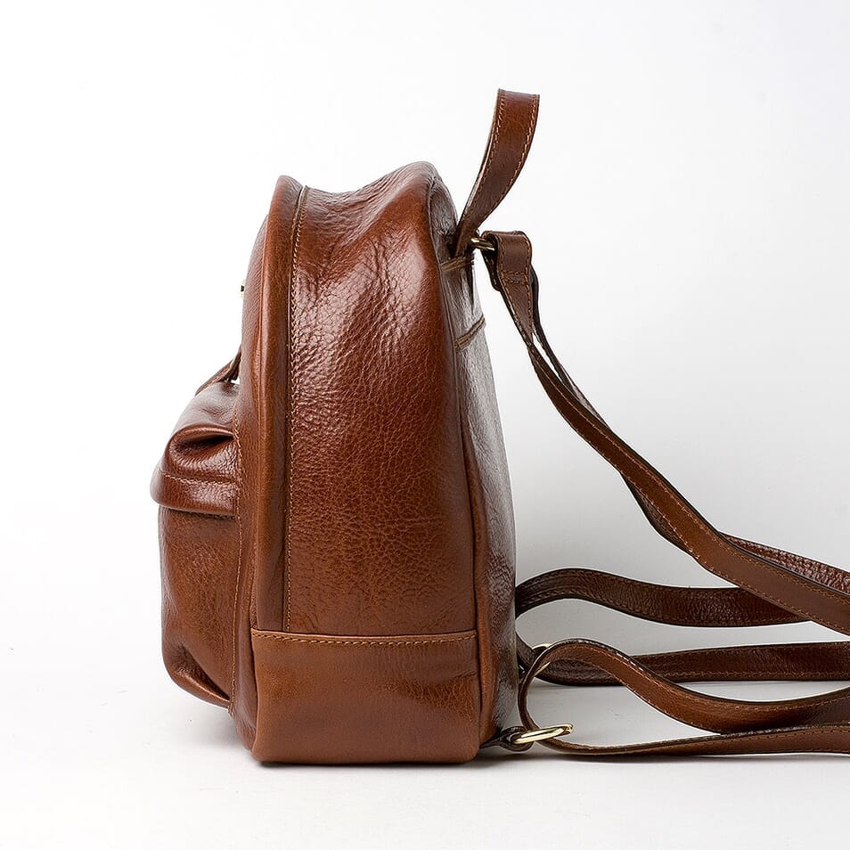 Spigen Cyrill Mini Bag for Apple AirPods 3 Leather Black - Poland, New -  The wholesale platform